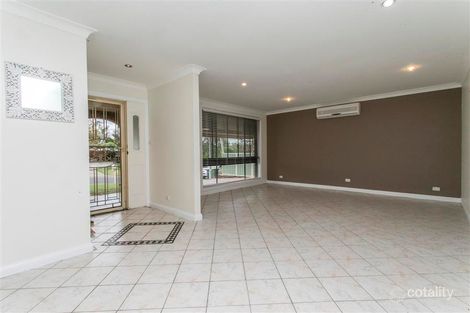 Property photo of 4 Corndew Crescent Werrington Downs NSW 2747