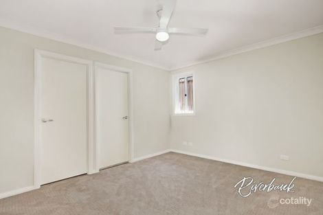 Property photo of 21 Jarvisfield Place Macquarie Links NSW 2565