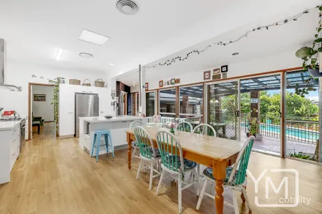 Property photo of 19 Crusader Street Battery Hill QLD 4551