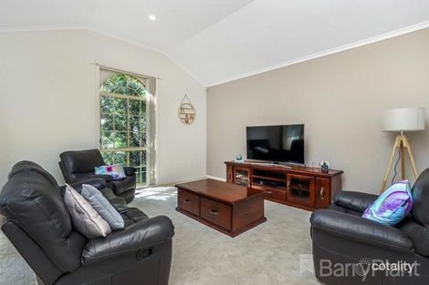 Property photo of 33 Dorset Drive Greenvale VIC 3059