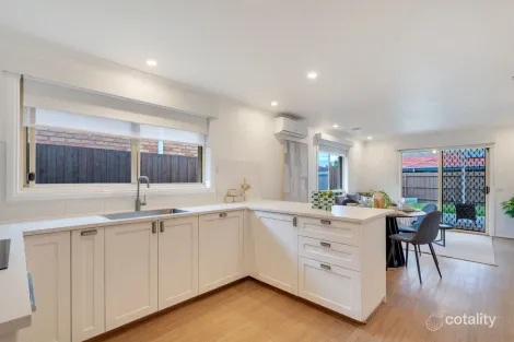 Property photo of 8 Connell Walk Roxburgh Park VIC 3064