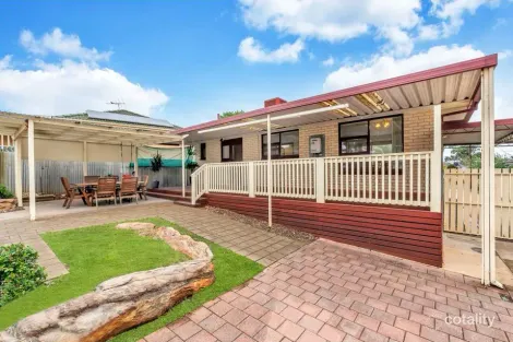Property photo of 13 Carolan Crescent Valley View SA 5093