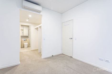 Property photo of 743/1D Burroway Road Wentworth Point NSW 2127
