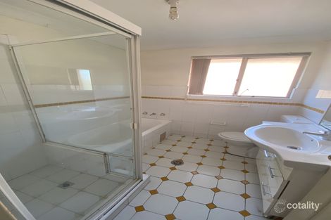 Property photo of 2/3 Railway Parade Westmead NSW 2145