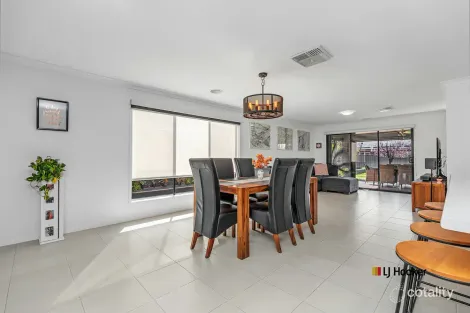 Property photo of 4 Struve Court Echuca VIC 3564