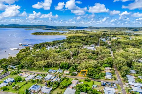 6 Douglas St, Russell Island, QLD 4184