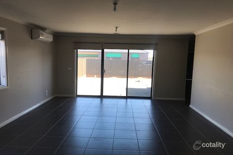 Property photo of 31 Tourmaline Drive Cobblebank VIC 3338