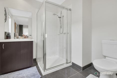 Property photo of 5 Burdekin Street Manor Lakes VIC 3024