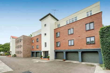 Property photo of 9/29 McKell Street Birchgrove NSW 2041