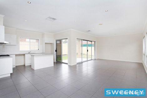 Property photo of 5 Barkly Close Caroline Springs VIC 3023