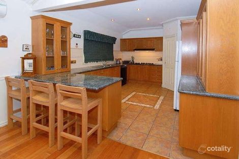 Property photo of 16 Solent Crescent Taylors Lakes VIC 3038