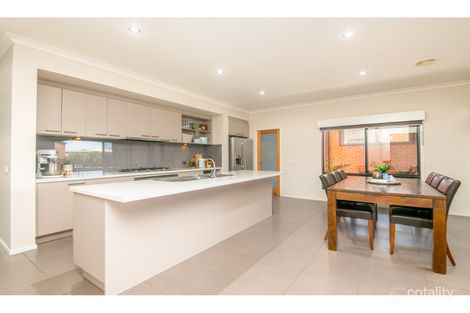 Property photo of 13 Settlers Drive Kialla VIC 3631