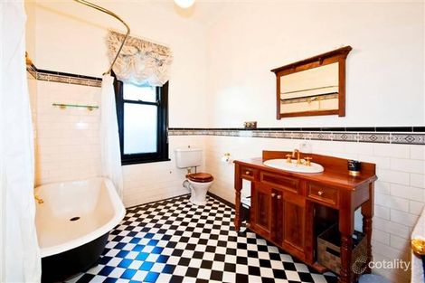 Property photo of 18 Walker Street Newport VIC 3015