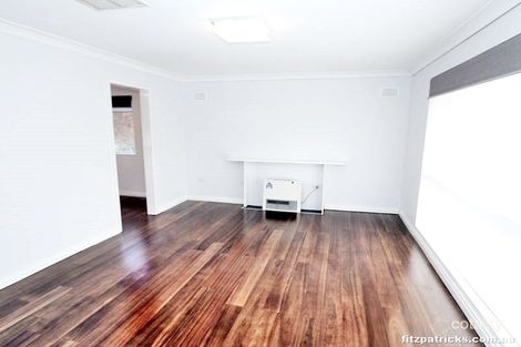 Property photo of 2 Berala Street Kooringal NSW 2650