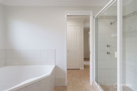 Property photo of 18A Sunjewel Boulevard Currimundi QLD 4551