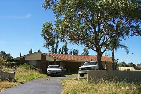 Property photo of 54 Excalibur Circle Camillo WA 6111
