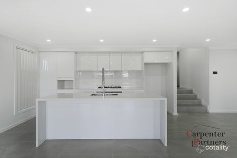 Property photo of 33 Roy Crescent Thirlmere NSW 2572