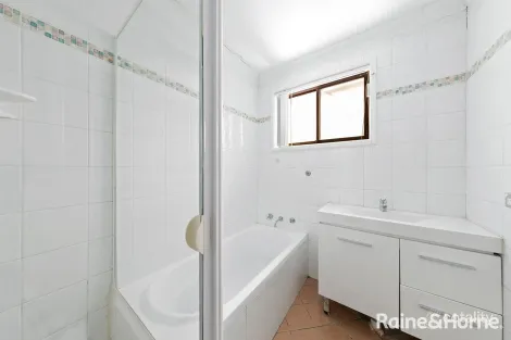 Property photo of 11 Stubbs Place Ingleburn NSW 2565