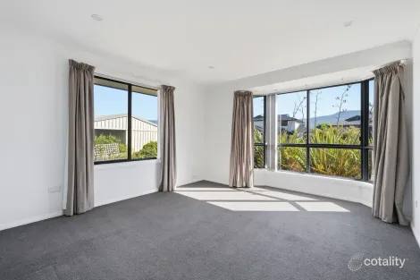 Property photo of 40 Churinga Waters Drive Old Beach TAS 7017