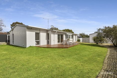 Property photo of 23 Dumossa Avenue Rosebud VIC 3939