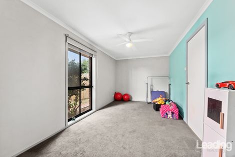 Property photo of 5 Bowen Court Sunbury VIC 3429