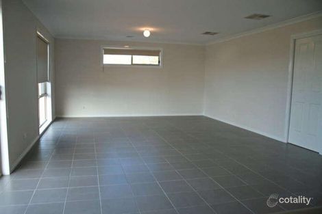 Property photo of 8 Thomas Place Gisborne VIC 3437
