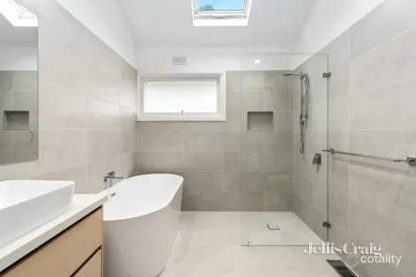 Property photo of 28 Storey Avenue Research VIC 3095