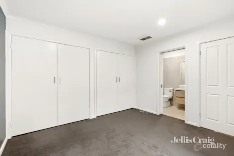 Property photo of 28 Storey Avenue Research VIC 3095