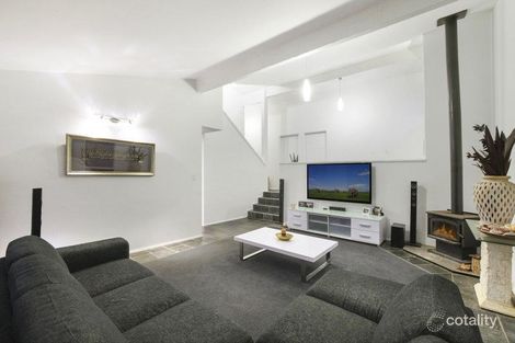 Property photo of 23 Kilkenny Parade Berkeley Vale NSW 2261