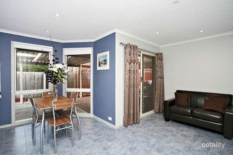 Property photo of 17 Gellion Place Roxburgh Park VIC 3064