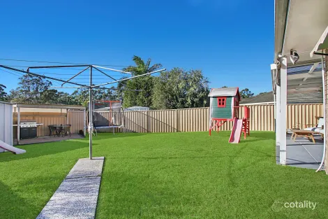 Property photo of 15 Mayfield Circuit Albion Park NSW 2527