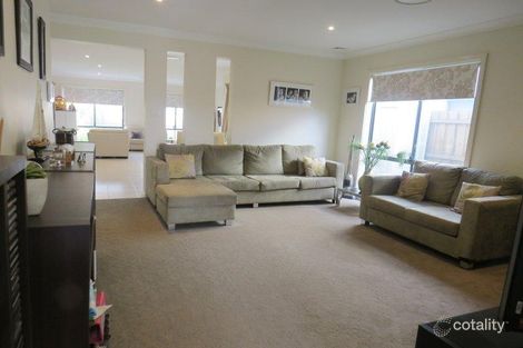 Property photo of 4 Cove Circuit Little Bay NSW 2036