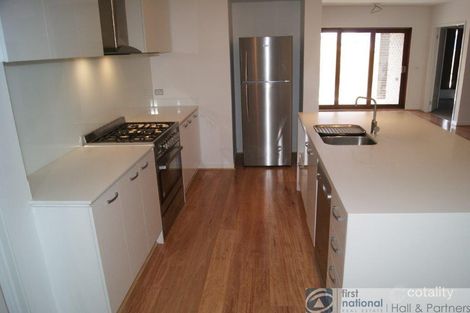 Property photo of 79 Charlbury Crescent Cranbourne North VIC 3977