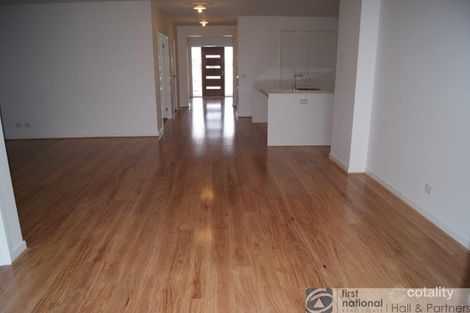 Property photo of 79 Charlbury Crescent Cranbourne North VIC 3977