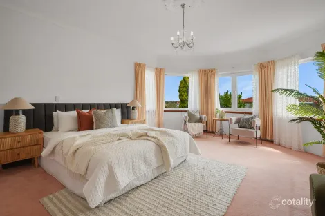 Property photo of 30 Spinnaker Drive Ocean Reef WA 6027