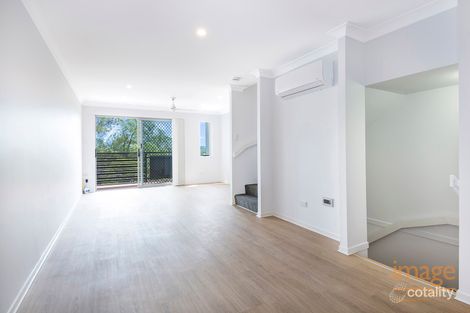 Property photo of 70/30 Taylor Place Mackenzie QLD 4156