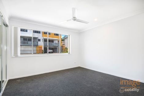 Property photo of 70/30 Taylor Place Mackenzie QLD 4156
