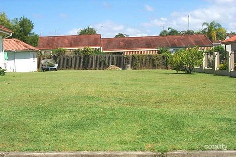 4 Elaine St, Southport, QLD 4215