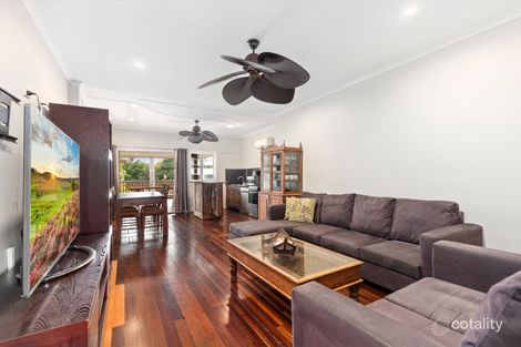 535 Esplanade, Urangan, QLD 4655