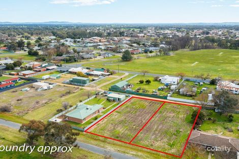 33-35 Macinnes St, Holbrook, NSW 2644