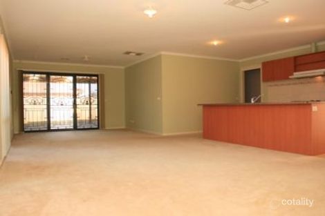 Property photo of 2 Twilight Place Tarneit VIC 3029