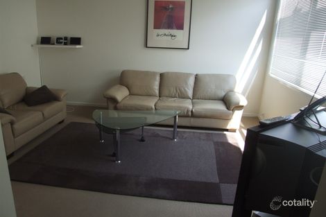 Property photo of 39 Cavanough Street Phillip ACT 2606