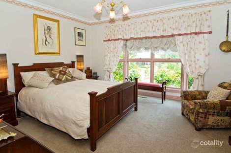 Property photo of 4 Casuarina Ridge Eltham North VIC 3095