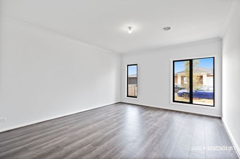 Property photo of 75 Shelterbelt Avenue Weir Views VIC 3338