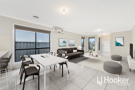 Property photo of 25 Botham Crescent Pakenham VIC 3810