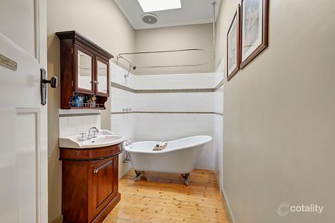 Property photo of 33 Hunter Road Camberwell VIC 3124