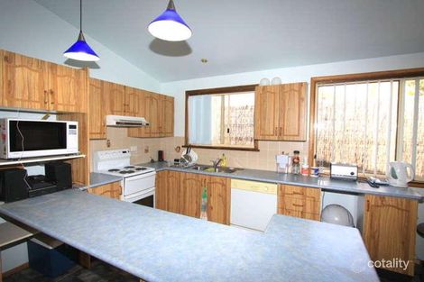 Property photo of 24 Trevally Avenue Chain Valley Bay NSW 2259