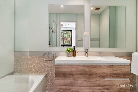 Property photo of 2/89 Queenscliff Road Queenscliff NSW 2096