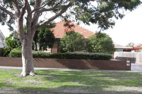 24 Skipton Rd, Hughesdale, VIC 3166