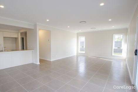 Property photo of 6 Nectarine Crescent Cobbitty NSW 2570